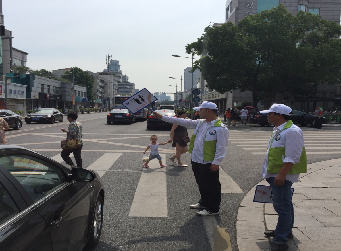 clip_image003.jpg clip_image003.jpg