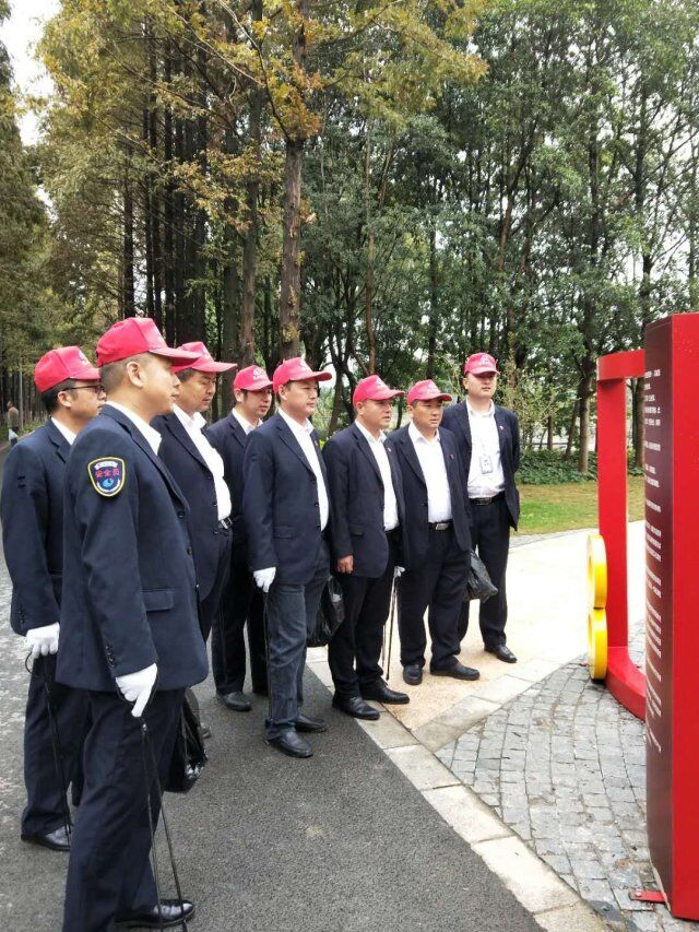 clip_image002.jpg clip_image002.jpg