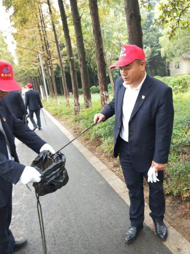 clip_image005.jpg clip_image005.jpg