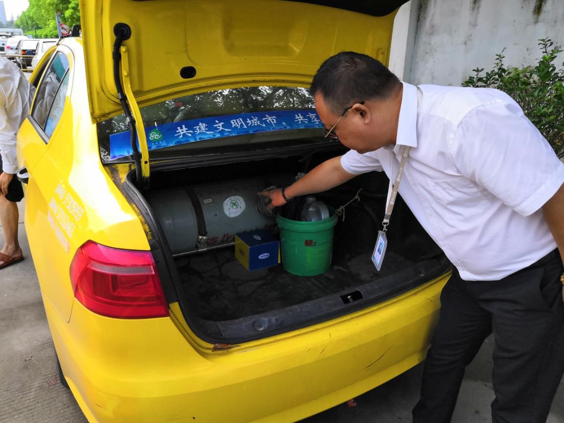 出租節(jié)前安全大檢查.jpg 出租節(jié)前安全大檢查.jpg