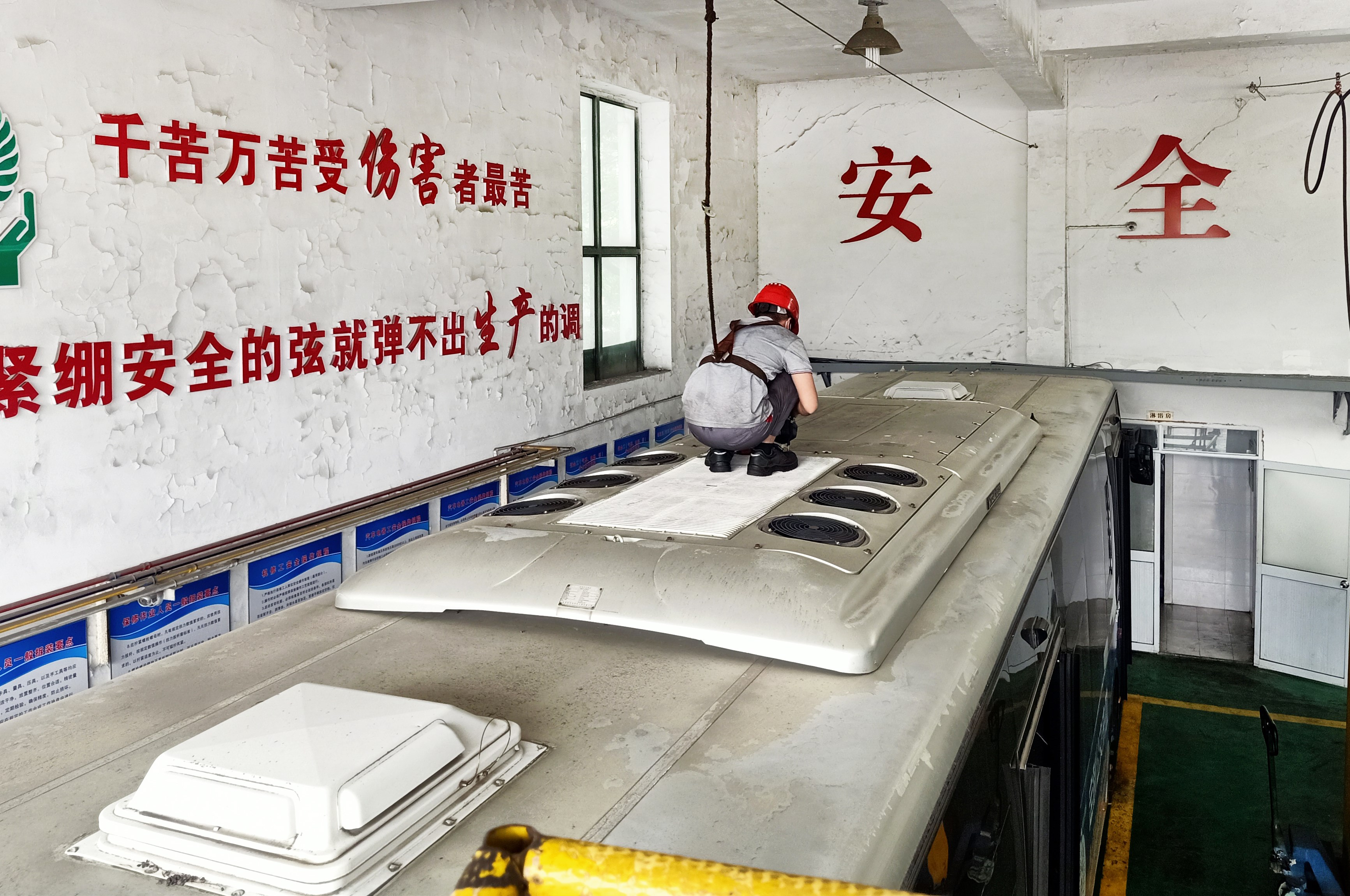 空調(diào)開機保養(yǎng)4-清晰.jpg 空調(diào)開機保養(yǎng)4-清晰.jpg